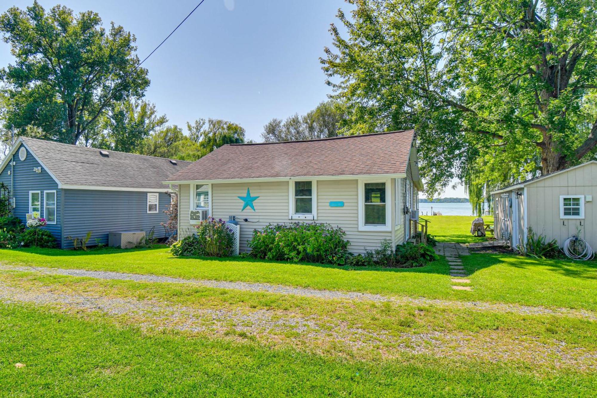 Cayuga Lake Cottage Private Dock And Deck! Exterior photo